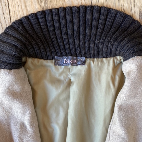 Wool winter coat - Picture 6 of 9